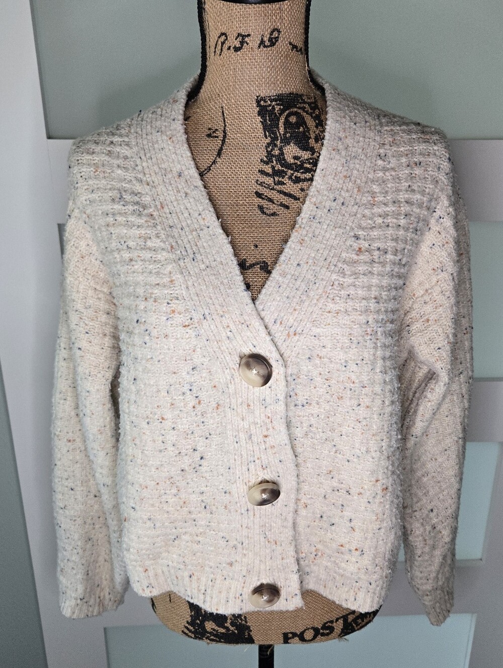 Universal Thread Cream Speckled Button-Front Cardigan